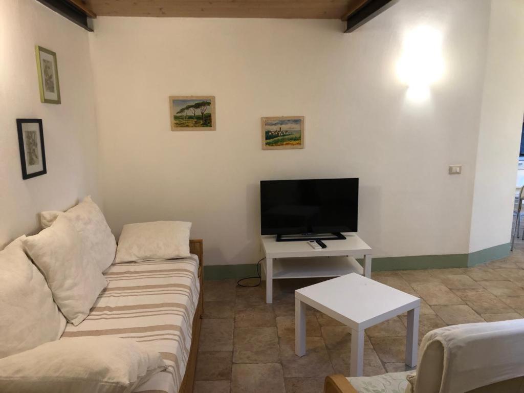 La Casina Villa Acquaviva  ภายนอก รูปภาพ